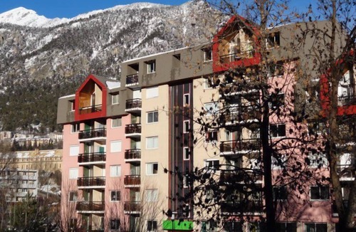 Briancon Apartment | 200m from resort center, 3rd floor, balcony, tv, ski locker, 30m², Serre Chevalier