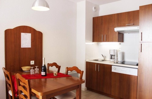 La Mongie Apartment | 200m from shops, view ski slopes, swimming pool, terrace, parking, tv, ski locker, 29m²