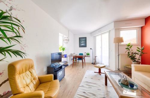 Lodi Apartment | 2BR Flat with balcony in the Heart of Marseille