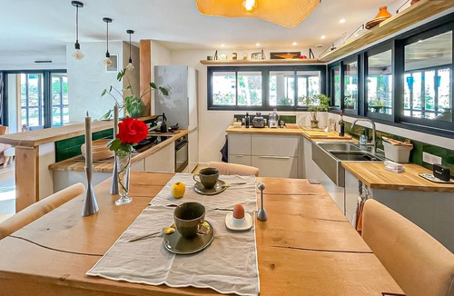 Plan-d'Aups-Sainte-Baume House | 3 bedroom gorgeous home in Plan d'Aups-Sainte-Bau