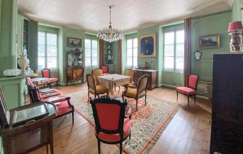 Le Chateau-d'Oleron House | 3 Bedroom Awesome Home In Le Château-D'oléron