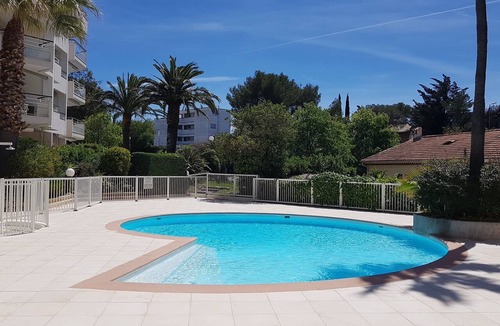 Saint-Raphael Apartment | 3* for very nice apartment, air-conditioned, Swimming pool, Elevator, Parking