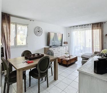 La Bocca Nord Apartment | 3 pièces paisible Parking et Piscine