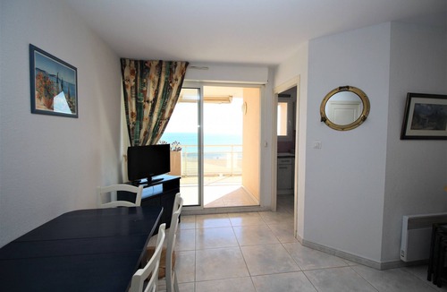 Le Grand Large Apartment | 3 room apartment with sea view and parking space