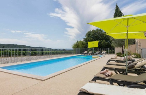 Valreas Other | 320 m² Accommodation ∙ 8 bedrooms ∙ 15 guests