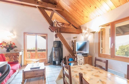 Briancon Apartment | 3rd floor, view mountain, balcony, tv, 120m², Serre Chevalier