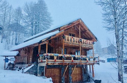 Molines-en-Queyras Ski Chalet | 4 * Chalet solid wood for rent