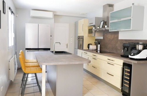 Carces Villa | 4★ Fully Air-Conditioned Villa with Heated Saltwater Pool, Carcès