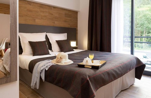 Les Tines Apartment | 49 m² Apartment ∙ 2 bedrooms ∙ 6 guests