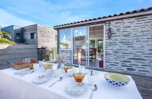 Saint-Michel-Chef-Chef House | 500 m from the beach, garden, 4 adults 1 child