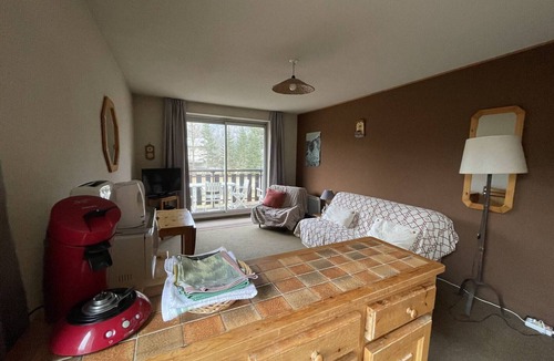 Barcelonnette Apartment | 55sqm flat, balconies, Pra-Loup view