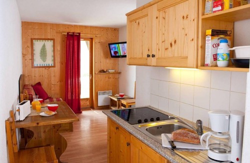 Saint-Sorlin-d'Arves Apartment | 60 m² Apartment ∙ 2 bedrooms ∙ 8 guests