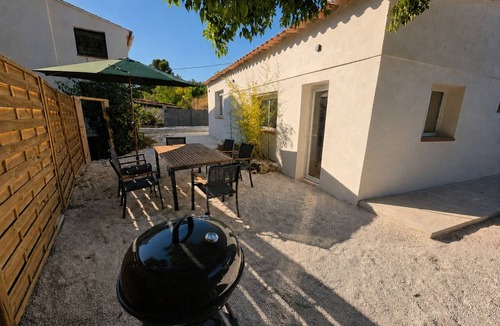 La Valette-du-Var House | 75-square-meter cottage with a mountain atmosphere and unobstructed views