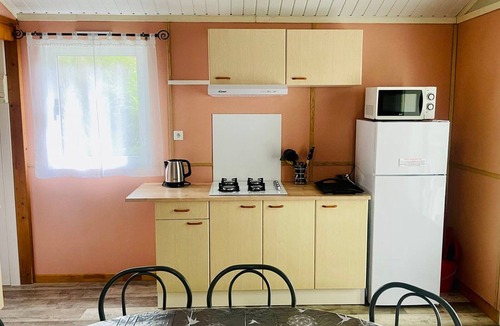 Camon Ski Chalet | 8-Person Chalet with Terrace