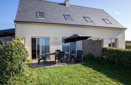 Le Conquet Other | 90 m² Accommodation ∙ 4 bedrooms ∙ 8 guests