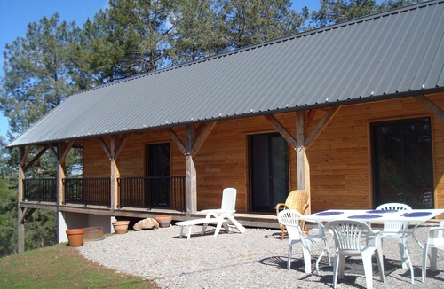 Beynat House | A balcony overlooking Lac de Miel