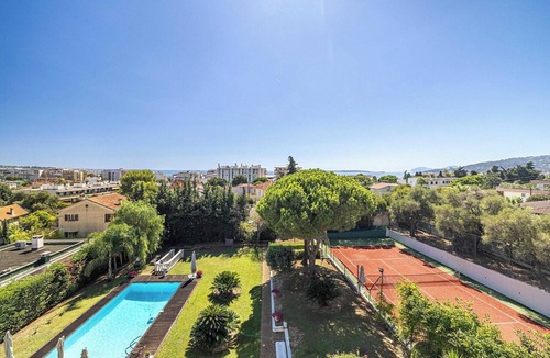 Antibes Apartment | A/c Villa 8BR/15P with Pool & Tennis – Antibes
