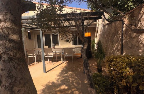 Saint-Victoret House | A comfortable home between Aix-en-Provence, Marseille, and the Côte Bleue