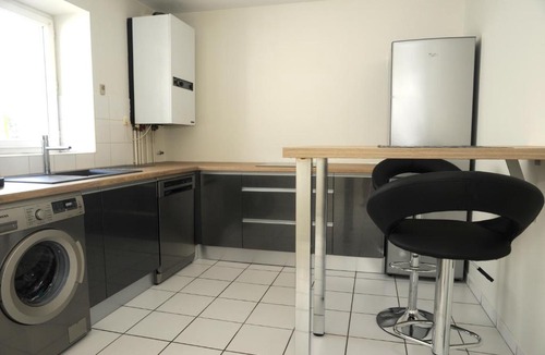 Vienne Apartment | A la Suite du Jardin de l'Isle