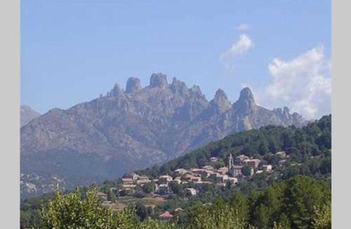 Sartene Villa | A Maestra