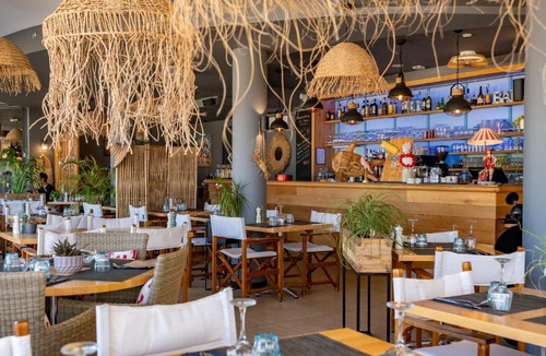Quartier du Casino Hotel | Acadie Saint Victor - Hôtel restaurant -Face mer- Châtelaillon plage
