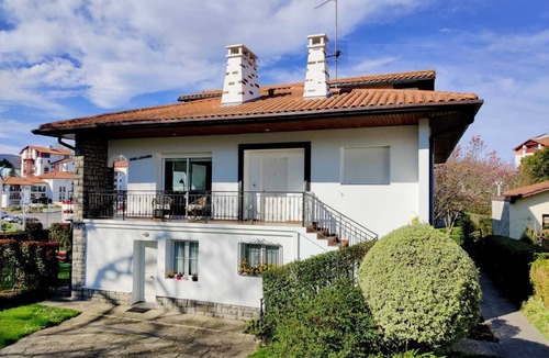 Hendaye Apartment | Accommodation in villa with private garden, wifi, 5 min from Hendaye beach