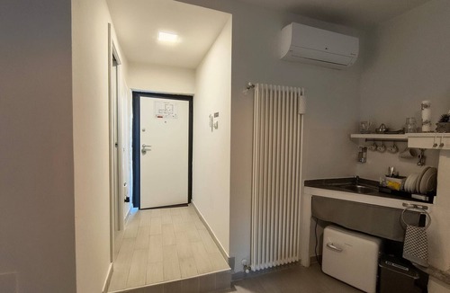 Cellatica Apartment | Adelchi Studio with Wi-Fi and Air Conditioning