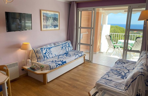 Le Dramont Apartment | AGAY, Cap Esterel *: Magnificent sea view, south-facing terrace, pool access, parking