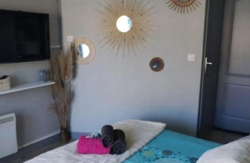 Septfonds House | Agréable chambre d' hôte avec accès piscine