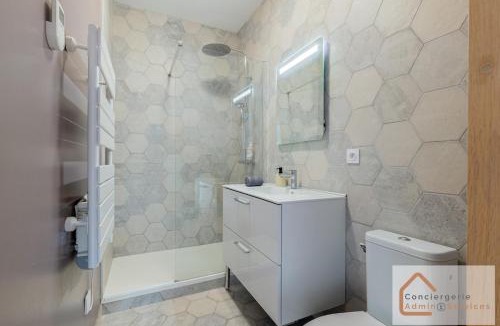 Saint-Priest Apartment | Agréable Maisonnette à Proximité d'Eurexpo