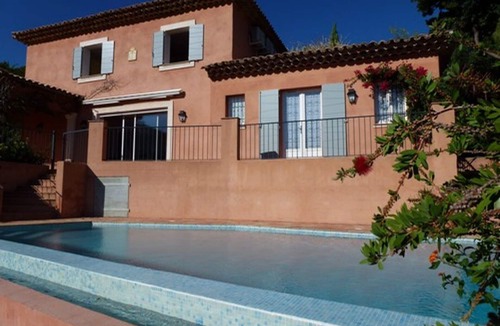 Cavalaire-sur-Mer Villa | Air-conditioned villa with heated pool, breathtaking sea view on the Levant Island