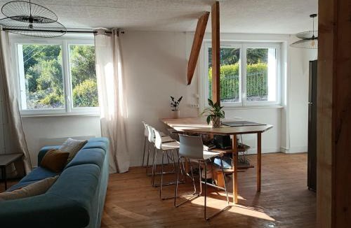 Chateaulin Apartment | Air-conditioned apartment four bedrooms Between Crozon and Quimper