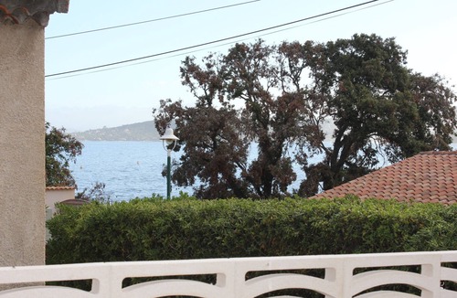 Verghia House | Air-conditioned seaside house