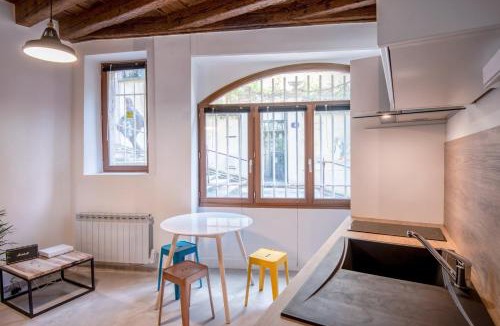 Old Lyon Apartment | All in Lyon | Cocon authentique Vieux Lyon