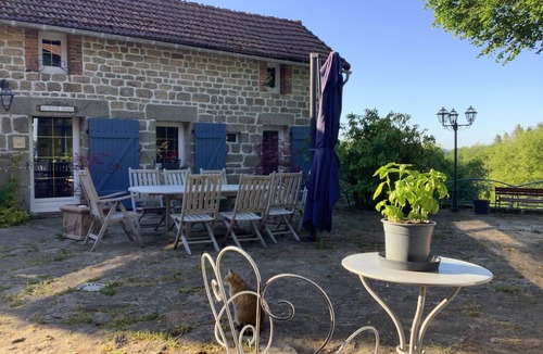 Chatelus-le-Marcheix Cottage | Ancienne Bergerie en Pleine Nature
