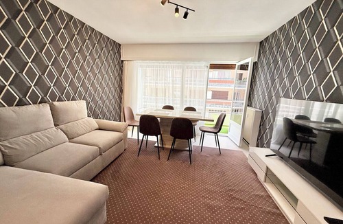 Antibes Old Town Condo | Antibes hyper center - 4 people - close to shops and beaches