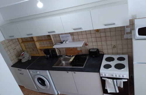 Saint-Julien-Molin-Molette Apartment | Apartment 'La Clef' with Balcony