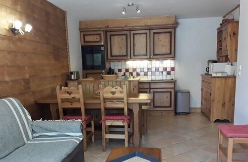 Cohennoz Apartment | Apartment for 6 people with swimming pool