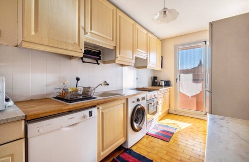 La Californie Apartment | Apartment "Accommodation for 4 People" with Private Terrace and Wi-Fi
