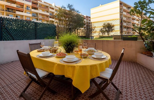 La Californie Apartment | Apartment "Accommodation for 4 People" with Private Terrace and Wi-Fi