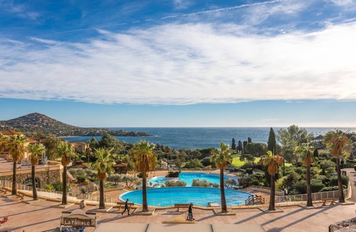Cap Esterel Apartment | Apartment 'Cap Esterel St Raphaël' with Sea View, Shared Pool and Private Terrace