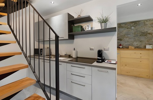 Bernezzo Apartment | Apartment 'Cules' with Mountain View, Wi-Fi and Air Conditioning