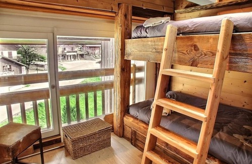 Les Carroz-d'Araches Apartment | Apartment facing the slopes, 2 bedrooms, mezzanine double bed