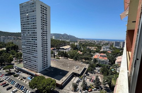 La Panouse Apartment | Apartment "Grand 8 Guests" with Sea View, Balcony, and Wi-Fi