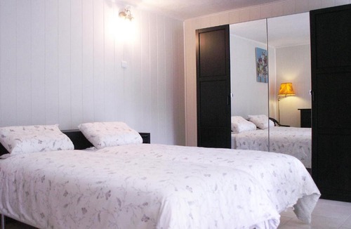 Caumont-sur-Durance Apartment | Apartment Haider by Interhome