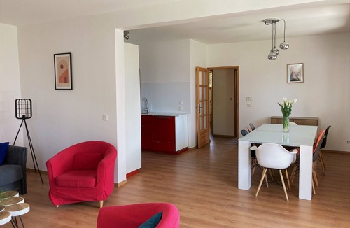 Pallud Apartment | Apartment in architect-designed house - Private garden