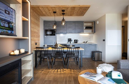Risoul Apartment | Apartment in Risoul with Ski-In/Ski-Out Access