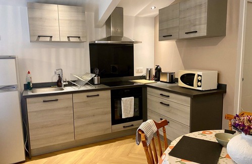 Bidarray Apartment | Apartment in the Basque Country-Mountain view