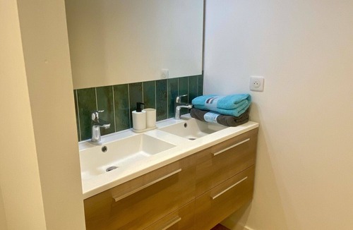 Bidarray Apartment | Apartment in the Basque Country-Mountain view