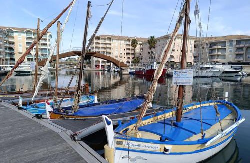 Frejus Port Apartment | Apartment Le Capitole-8 by Interhome